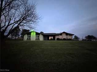 67831 Hill N Dale Dr, Saint Clairsville, OH 43950