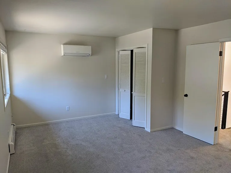 731 Pearl St — Photo 22