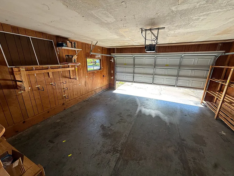 3642 S Westwood Ave — Photo 23