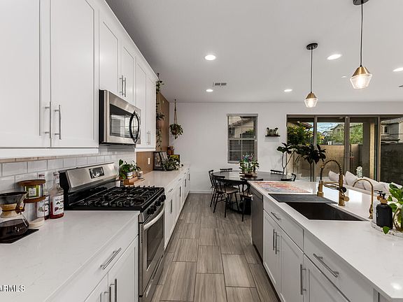 3rd image of 9916 E TEXAS Avenue