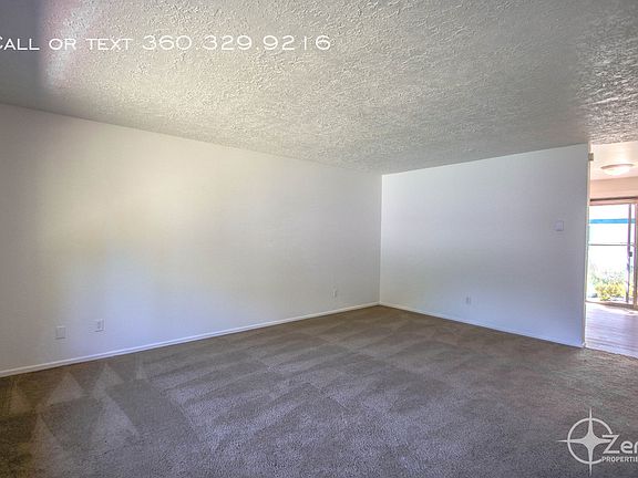 3rd image of 2448 Rossiter Ln