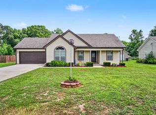 15530 Curtis Ln, Athens, AL 35611