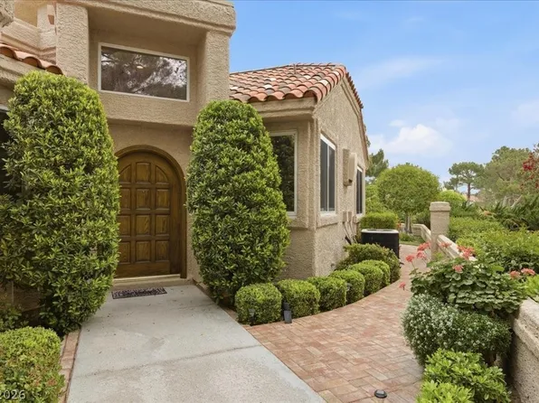 8215 Round Hills Cir, Spring Valley, NV 89113