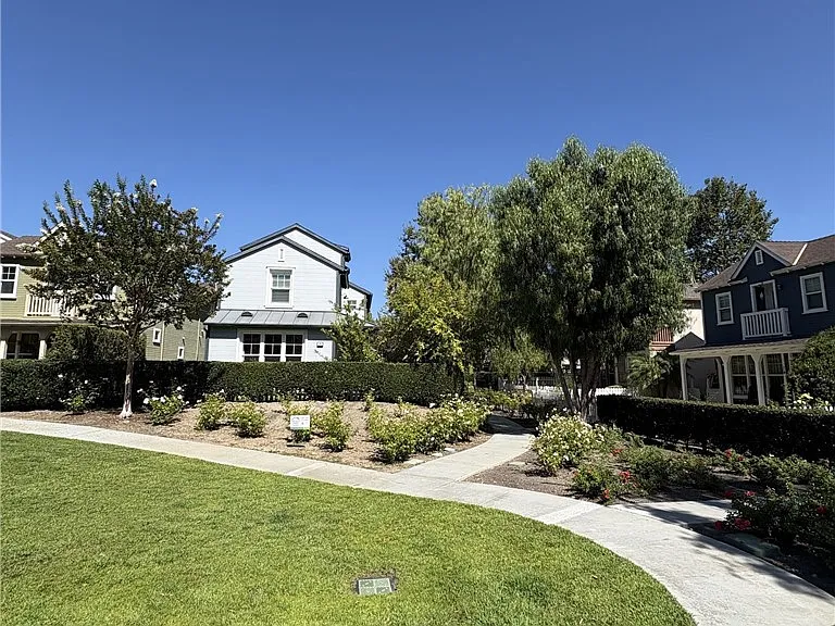 9 Ivy Gate Ln — Photo 13