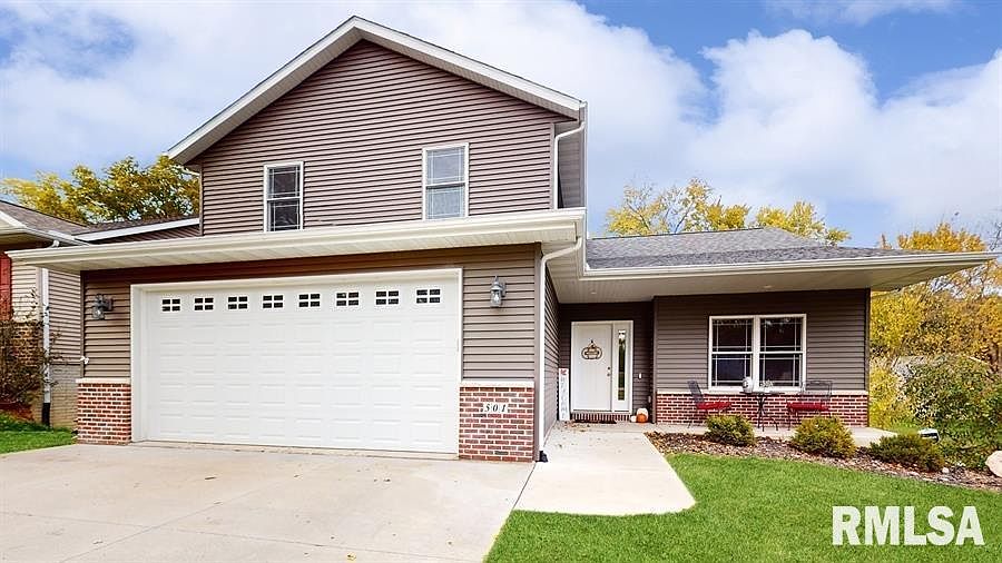501 May St, Le Claire, IA 52753 MLS QC4247700 Zillow