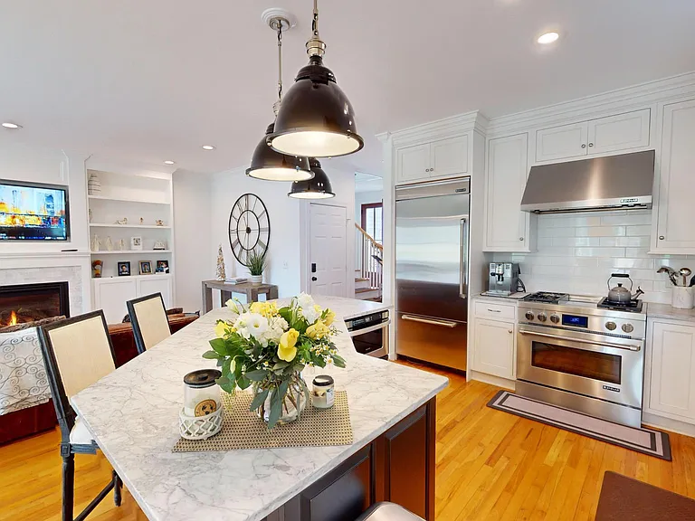 15 Yacht Harbor Ct — Photo 7