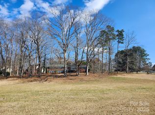 11201 Idlewild Rd, Matthews, NC 28105