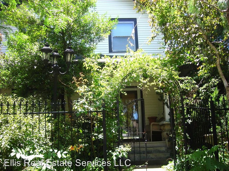 1st image of 611 W 44th St
