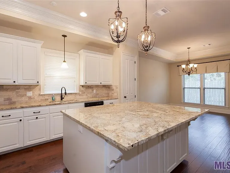 12445 Grand Villa Ct — Photo 17