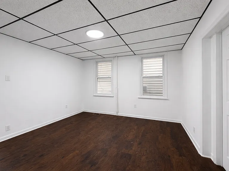 524 Grove Street — Photo 13