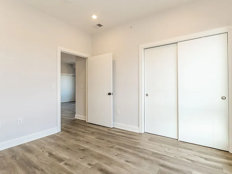 953 Belmont Avenue — Photo 12