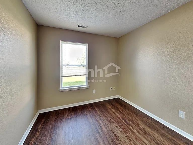 5719 Wood Hollow Dr — Photo 17