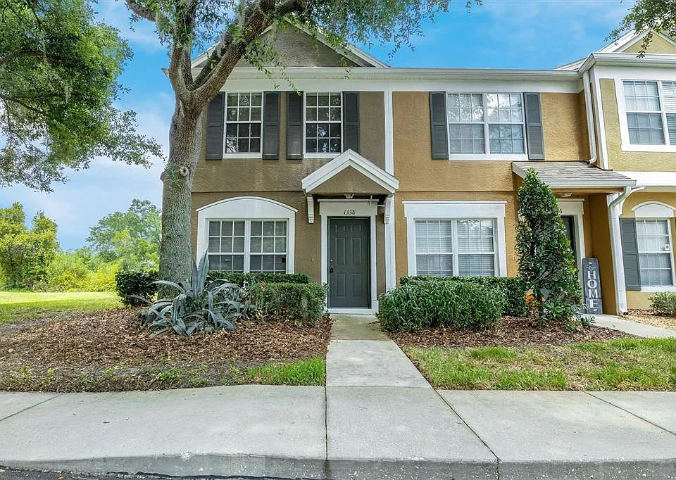 1338 Standridge Dr