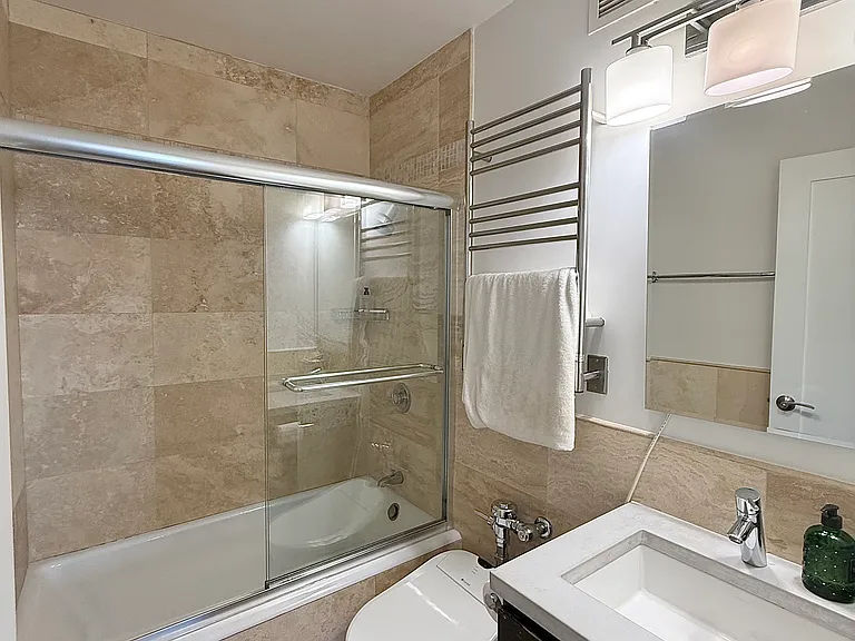 1550 N Lake Shore Dr #28C — Photo 6