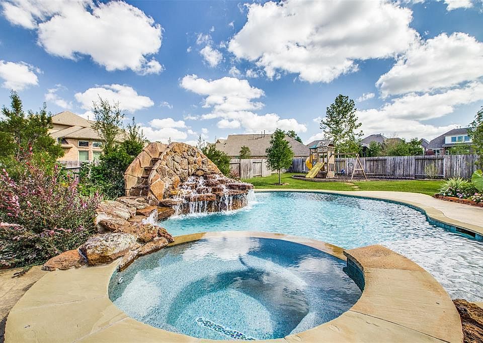 1st image of 1801 Graystone Hills Ct