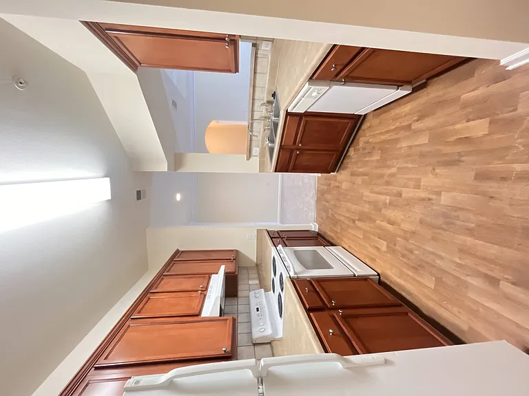Wesley Kensington Apartments at Stonecrest — Photo 496