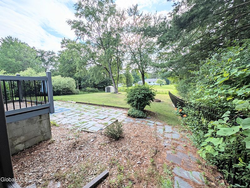 3rd image of 841 Harris Drive