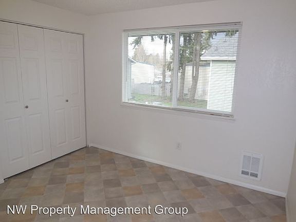 2nd image of 1024 Cedar Ave 1024 Cedar Ave #C