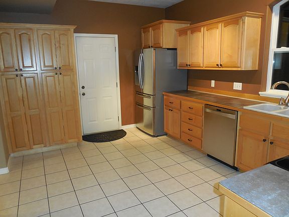 3rd image of 4842 Scott Allen Dr