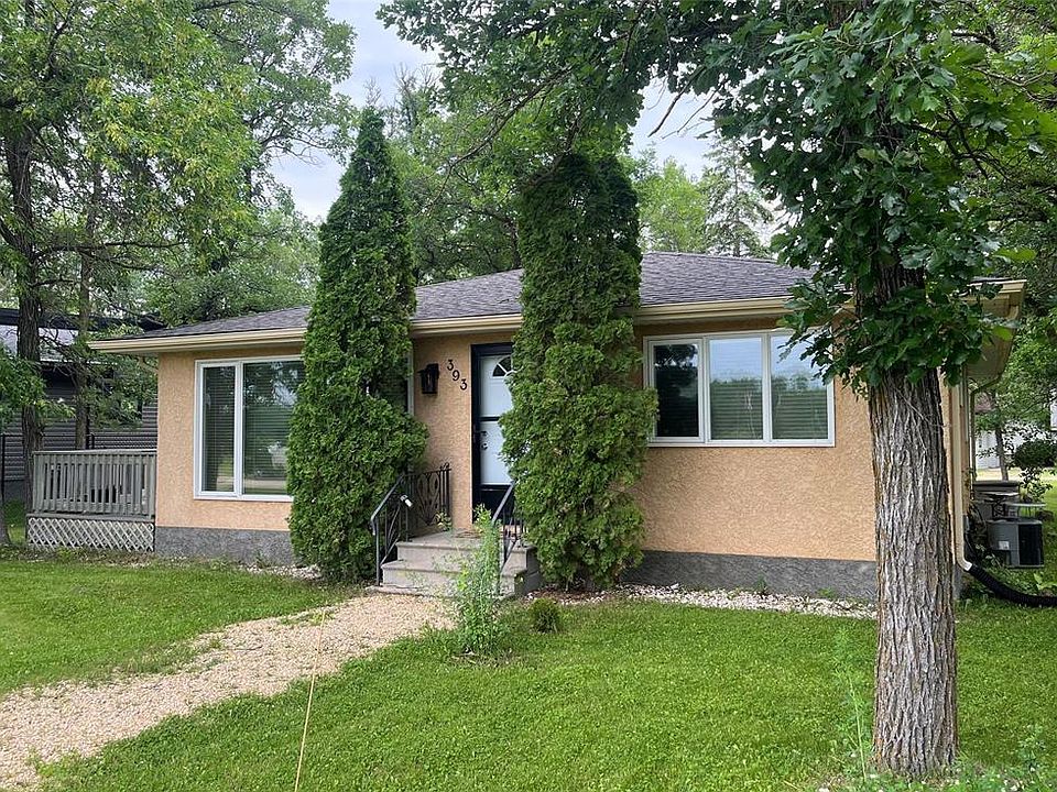 1st image of 393 Railway St