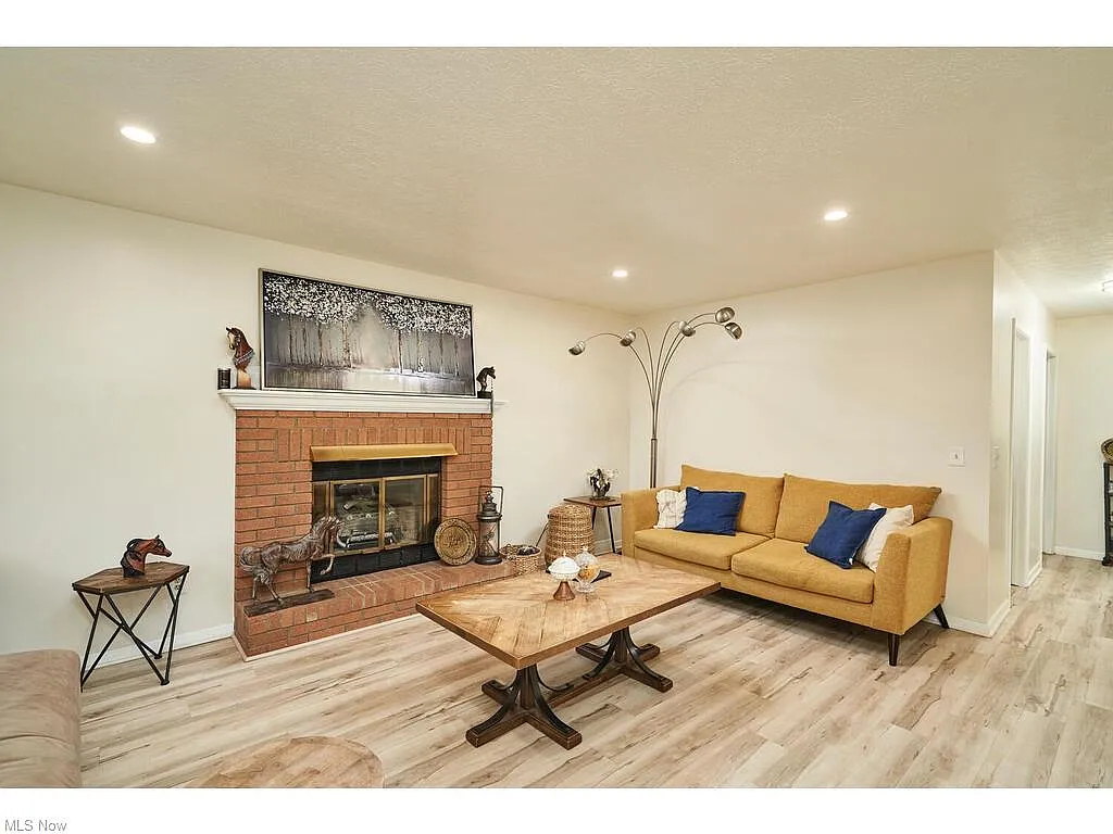 Building Photo - 4098 Porter Rd