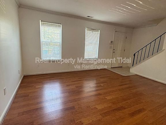 5th image of 713 Westminster Ln