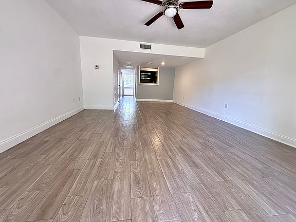 2nd image of 5111 Eaglesmere Dr