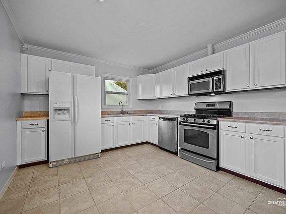 5th image of 415 Mark Ave