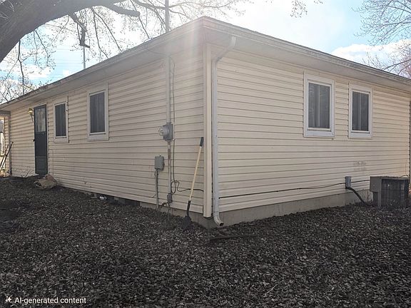 2nd image of 2909 E Pierson Rd