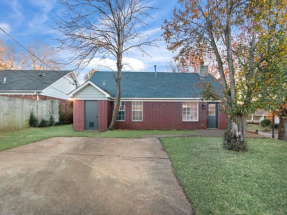 3rd image of 8396 Honey Dr