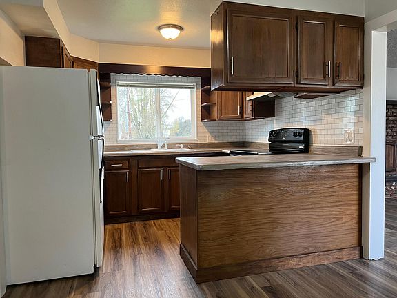 5th image of 804 Wood Ave