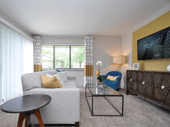 Springbrook Flats, 2352 Springbrook Pkwy SE #216, Grand Rapids, MI 49546