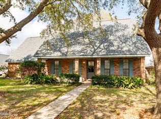201 Devereux Dr, Lafayette, LA 70503