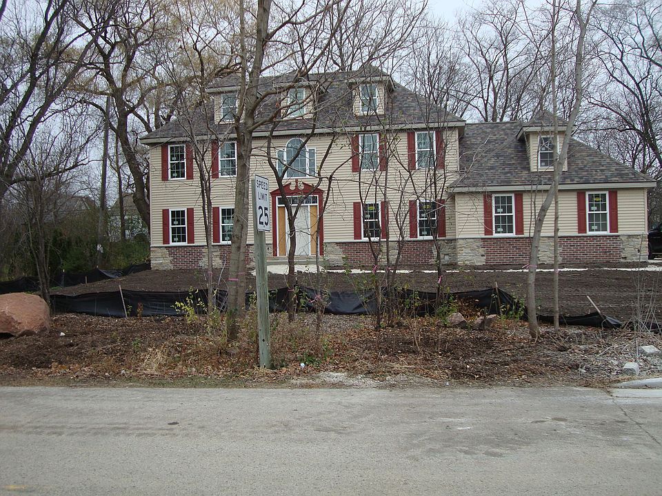 2nd image of 17550 W Greenfield Ave