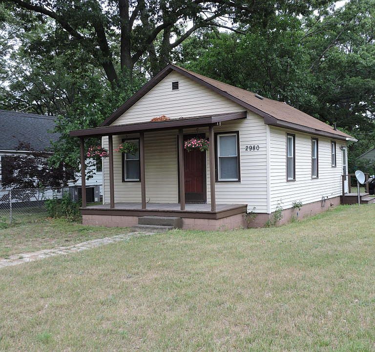 1st image of 2980 Austin St