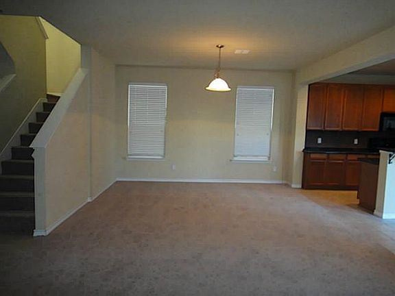 5th image of 6912 Wind Row Dr