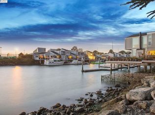 310 Tideway Dr, Alameda, CA