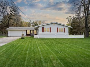 937 Thomas Dr, Jackson, MI