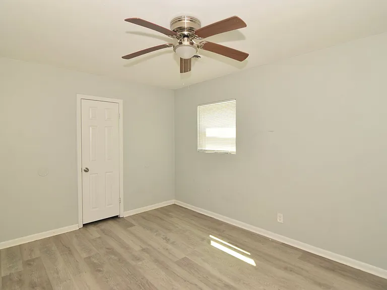 3613 Alene Cir — Photo 11
