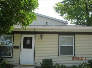 7523 Bristol Ln UNIT F, Hanover Park, IL 60133