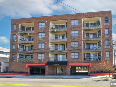 584 Anderson Ave APT 5F, Cliffside Park, NJ, 07010
