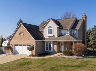 25 Homestead Dr, Florence, KY 41042