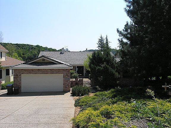 1st image of 13991 Strawberry Cir