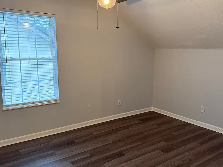 1615 Joe Hinton Rd — Photo 9