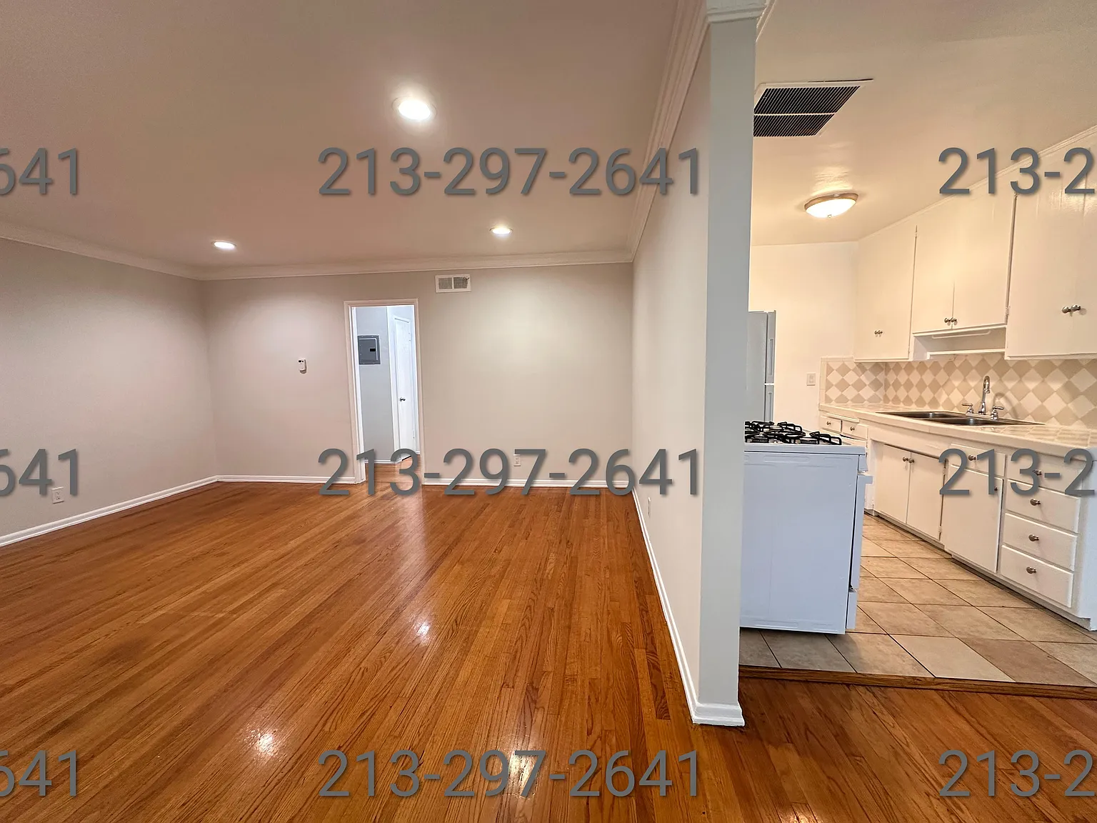 2 bed, 1000 sqft, $2,050 — Photo 2