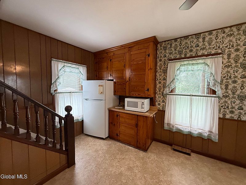5th image of 37 Haskell Avenue