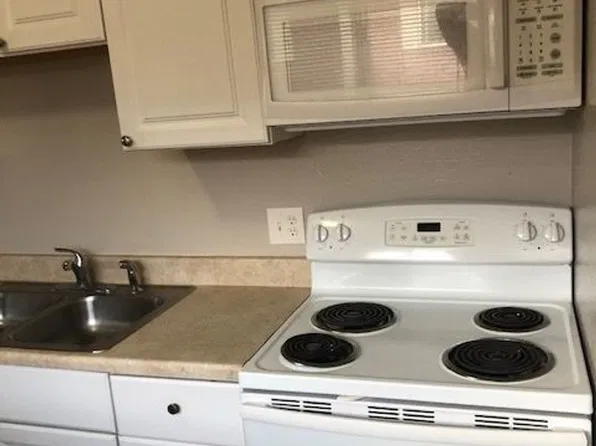 1588 Macon St, Aurora, CO