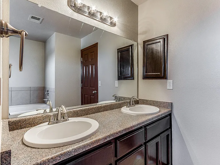 5337 Manuel Puentes Ct — Photo 27