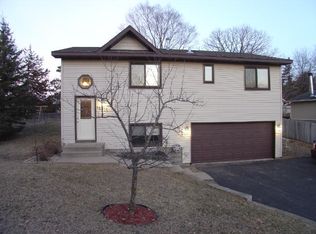 18915 Zumbro St NW, Elk River, MN 55330