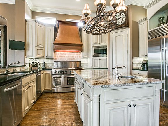 2nd image of 1611 Cottonwood Valley Cir N